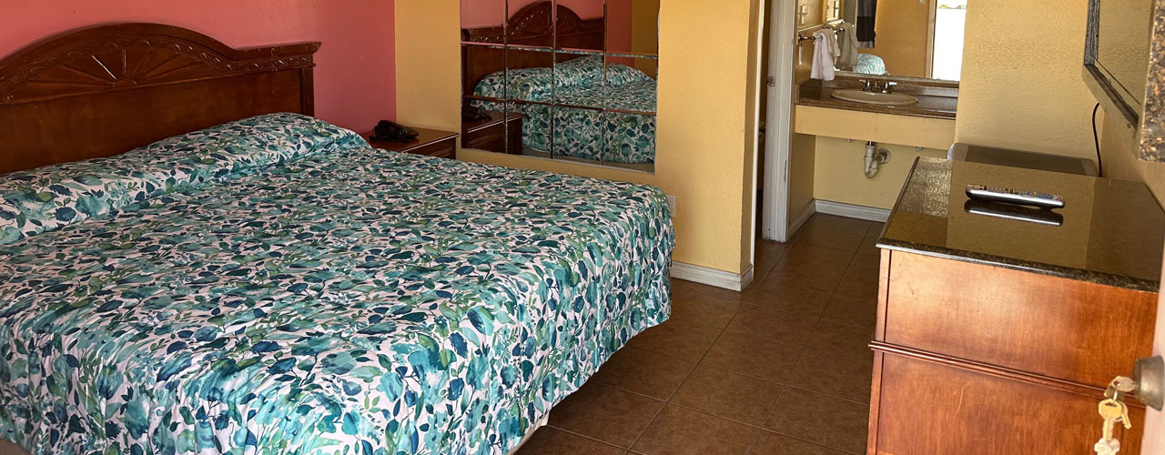 Beautiful King Bed Room